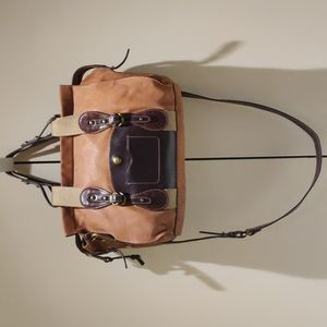 ‼️4Days Sale‼️UGG Leather Shoulder Bag...$75+$9.99 Shipping🌺